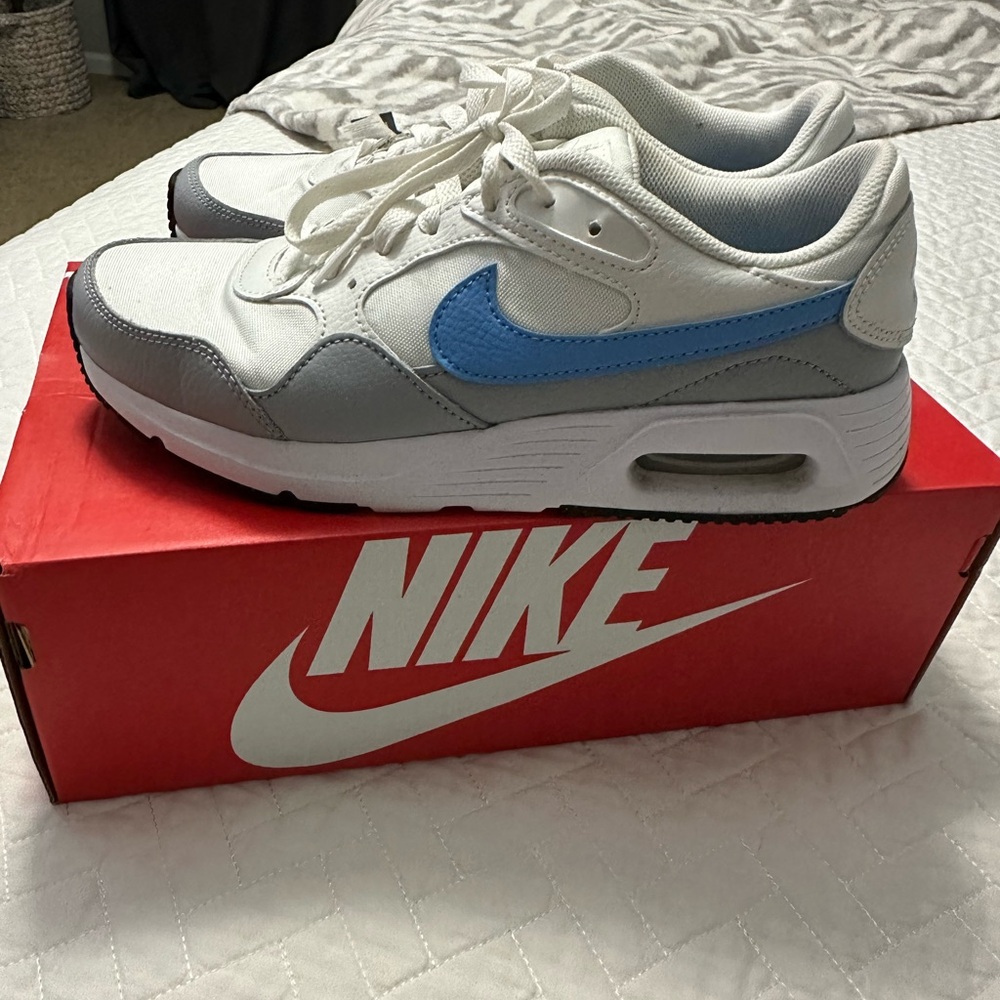 Nike Air Max SC White and Blue Sneakers